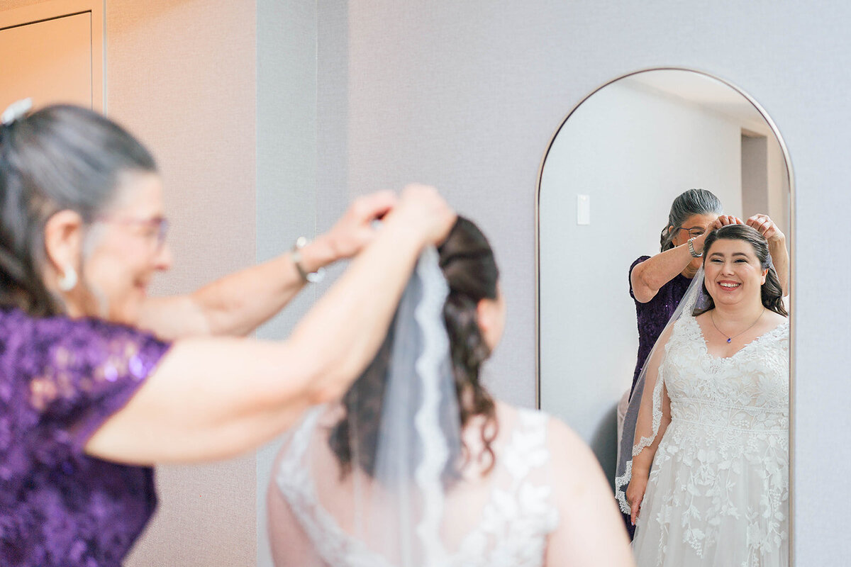 Eliana-Melmed-Photography-Chicago-LosAngeles-Jewish-WeddingPhotography-ElianaSklar-EilanaReady-00070