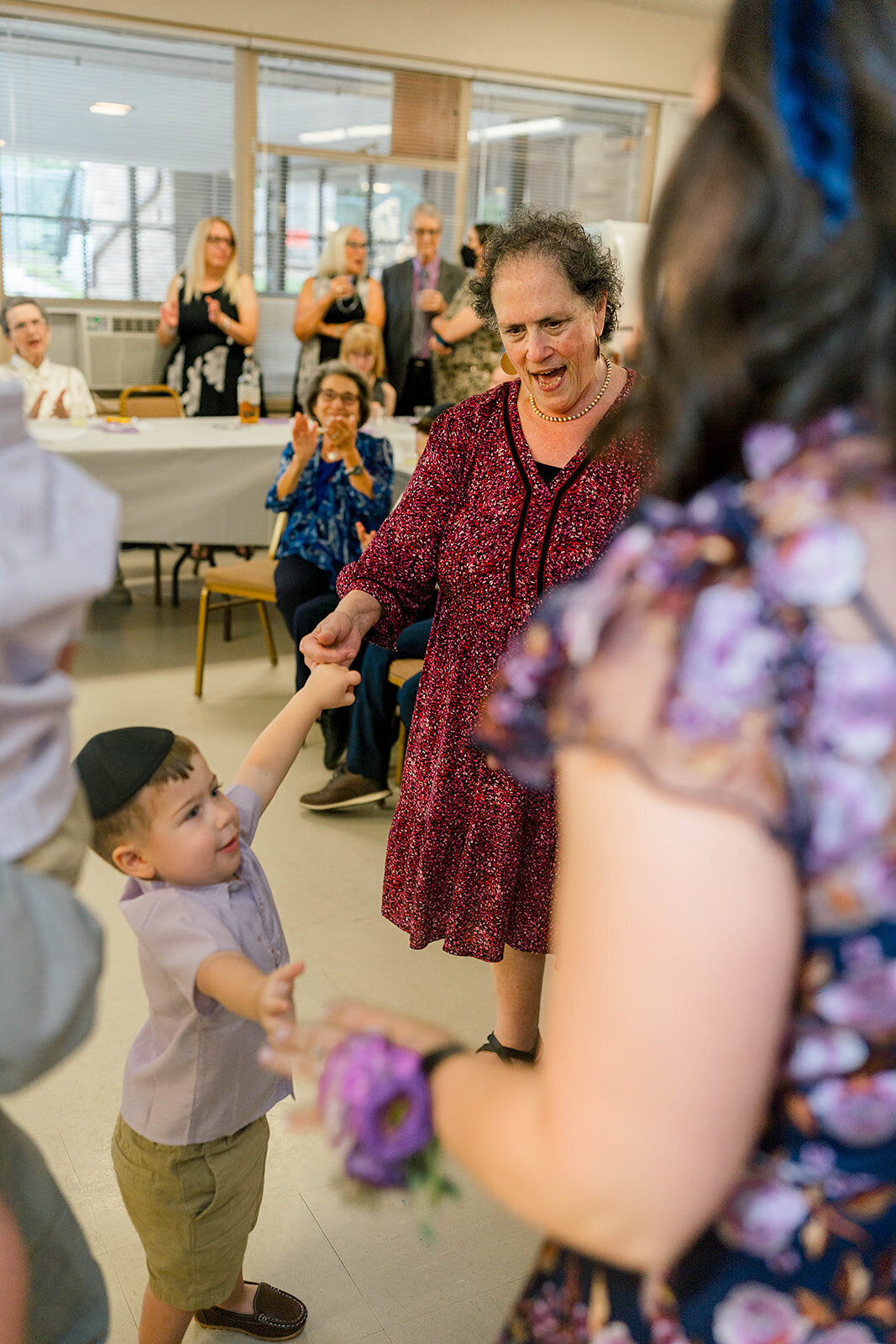 Eliana-Melmed-Photography-Chicago-LosAngeles-Jewish-WeddingPhotography-ElianaSklar-Tisch-00112