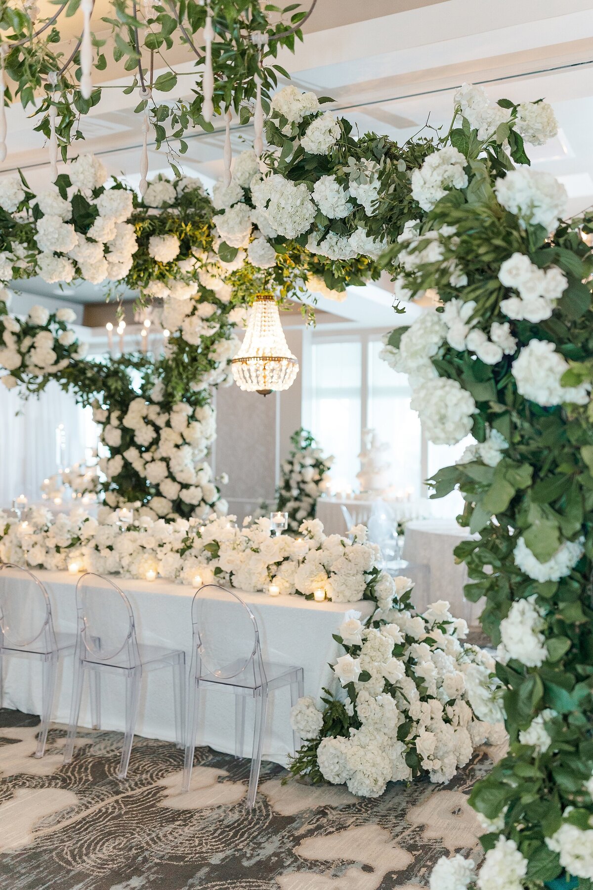 Chic Modern All White Wedding The Beaufort Hotel Brittanie Raquel Events_0032