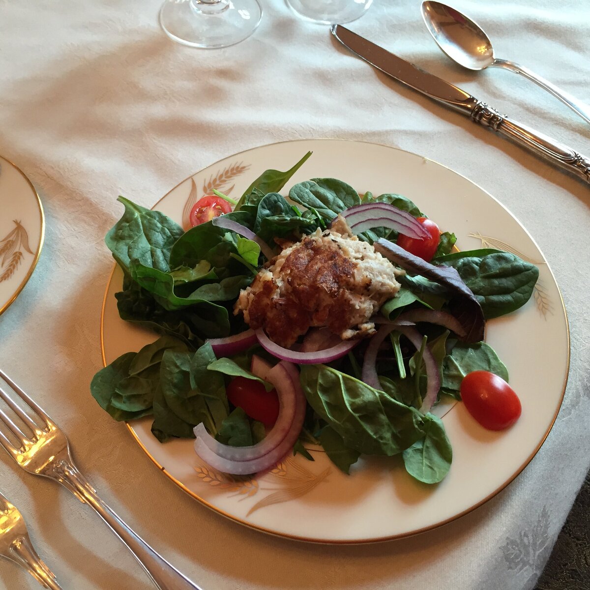 Gregory' Grill crab salad 7-2015