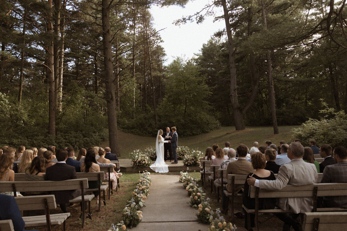 Wisconsin-Wedding-Emilee Meador Photography-125