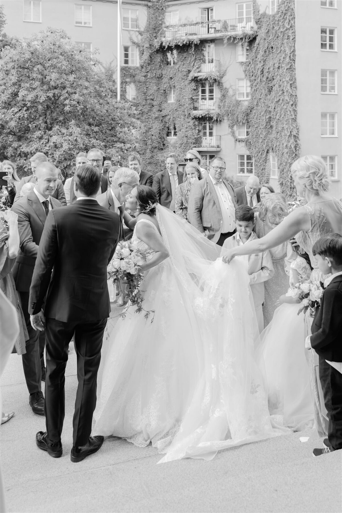 Wedding Photographer Anna Lundgren - helloalora_Wedding at Stallmästaregården in Stockholm Sweden18