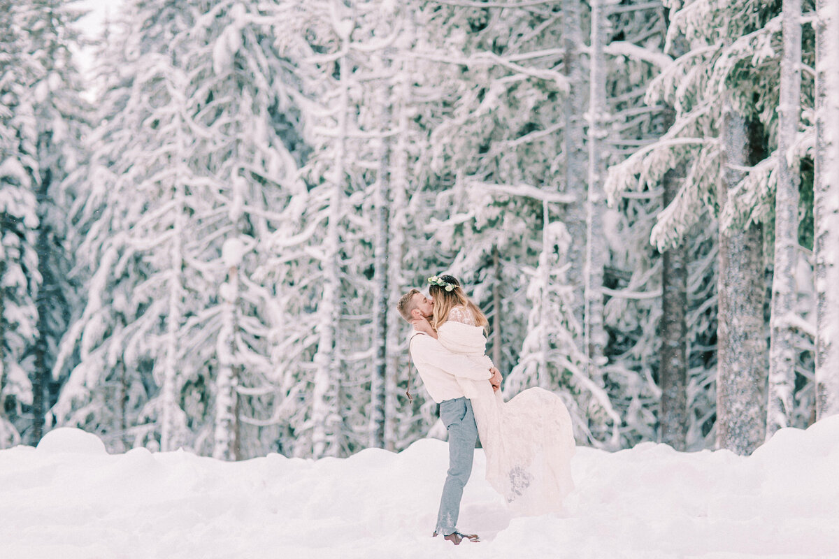 Winter Mount Hood Wedding, Rachel Howerton Photography (59)