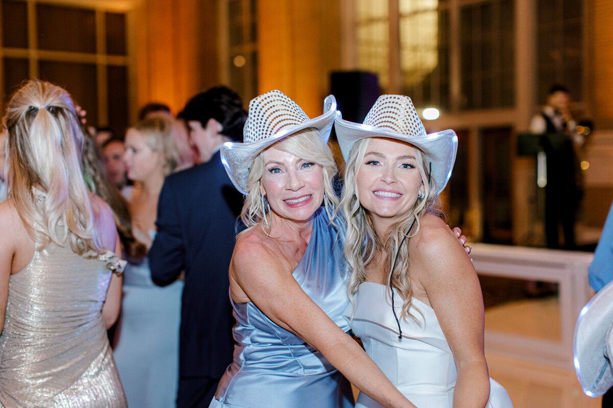 Madison & Michael's Wedding at Union Station | Dallas Wedding Photographer | Sami Kathryn Photography-219