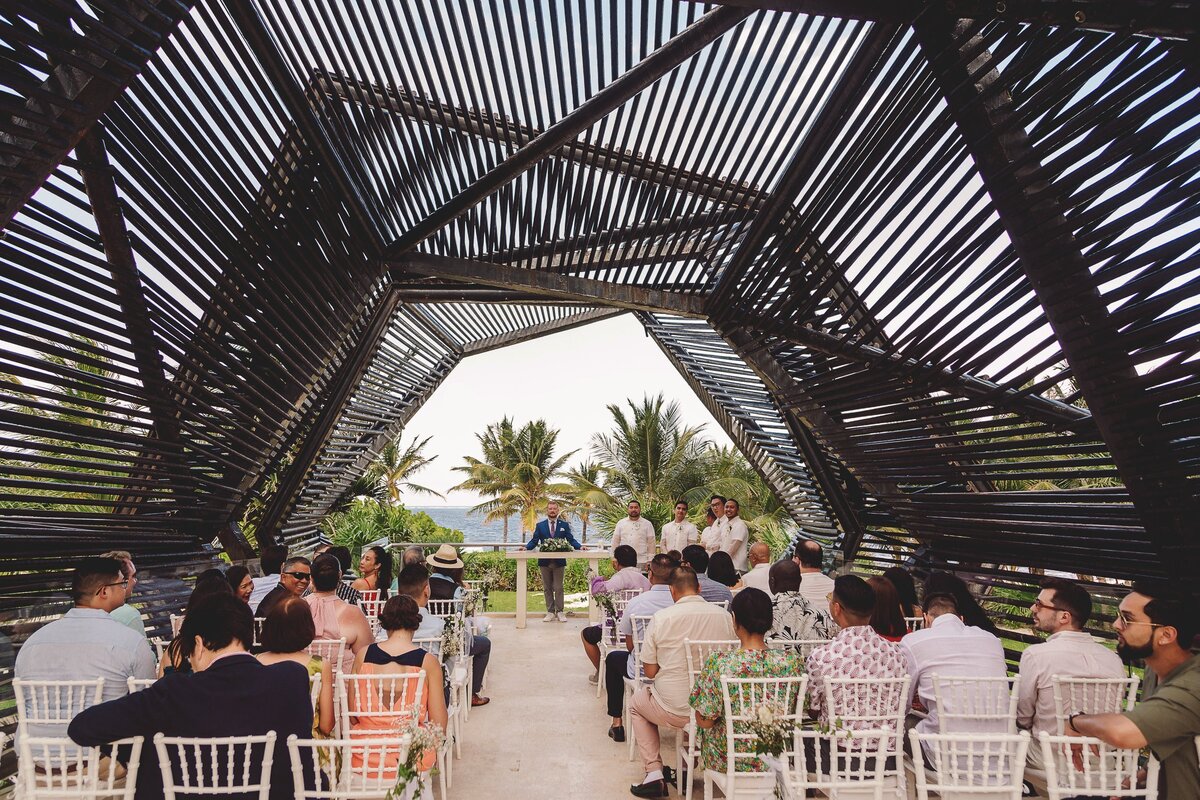 Wedding ceremony at wedding in Cancun