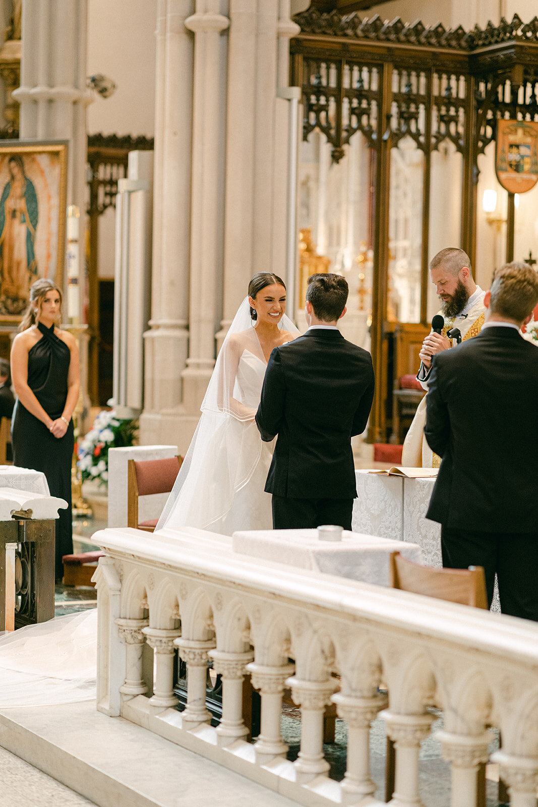 Elegant wedding ceremony at the Carnegie Museum of Natural History in Pittsburgh