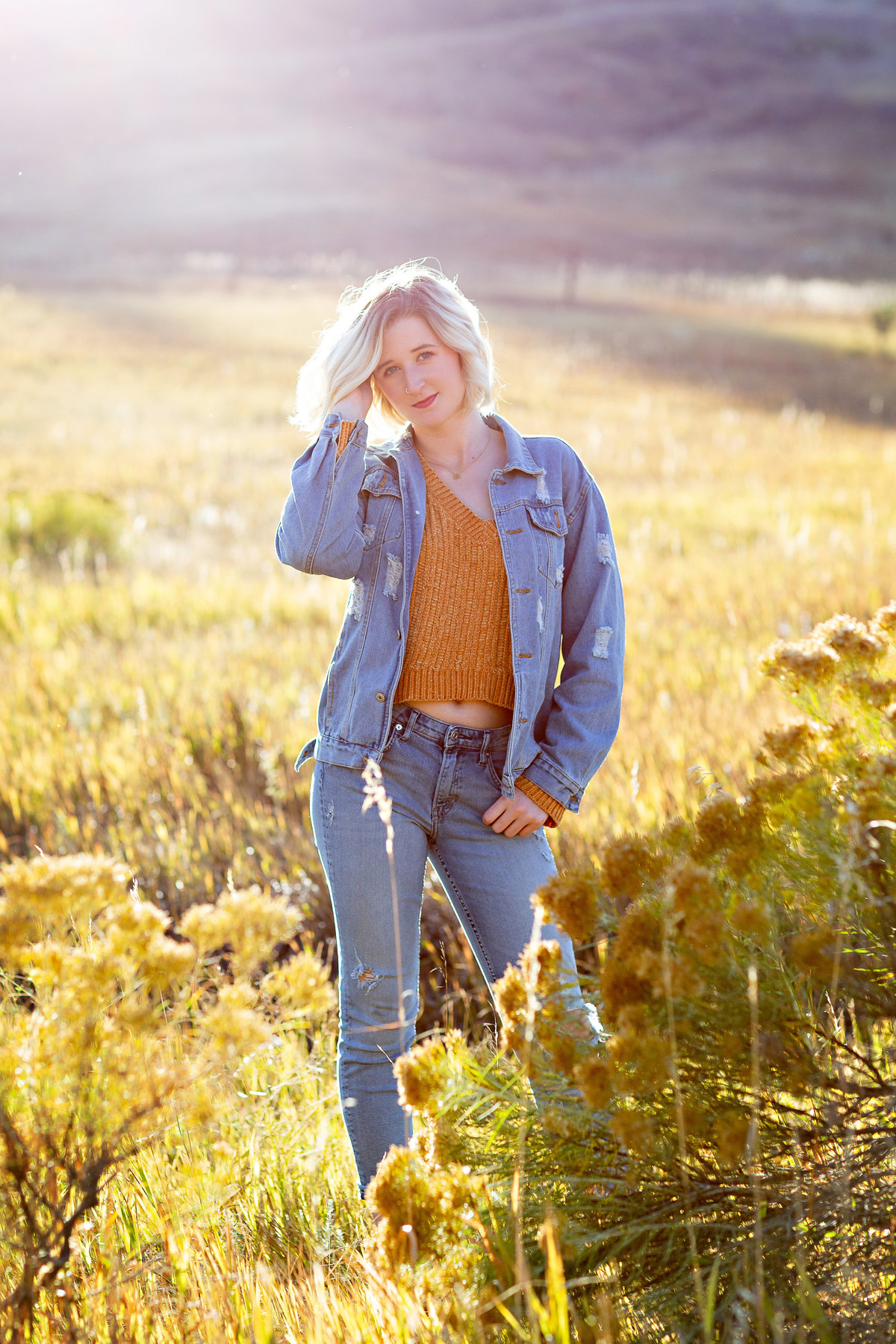 Fall senior girl photo shoot in the foothills of Colorado