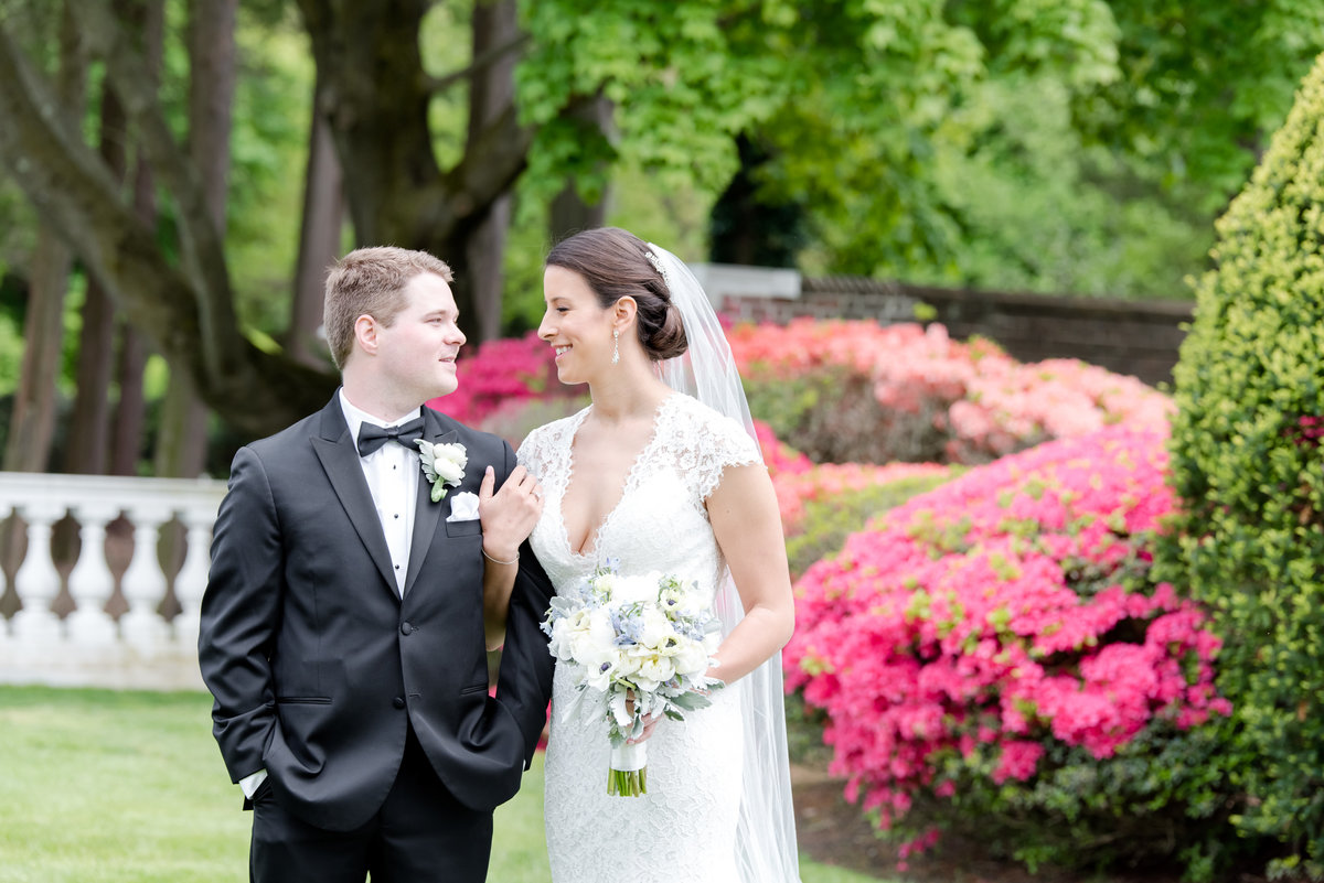 NYIT De Seversky Mansion Wedding--New York Wedding Photographer Olivia and Ben Wedding 150491-10