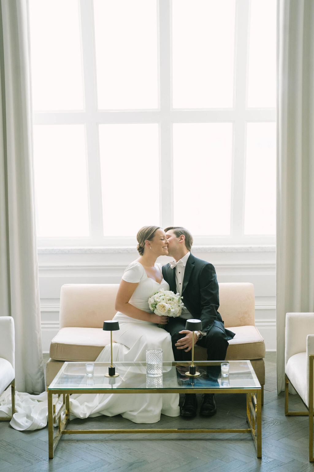 Ellen-Ashton-photography-Dallas-Wedding-Photographer-Adolphus-hotel-wedding36