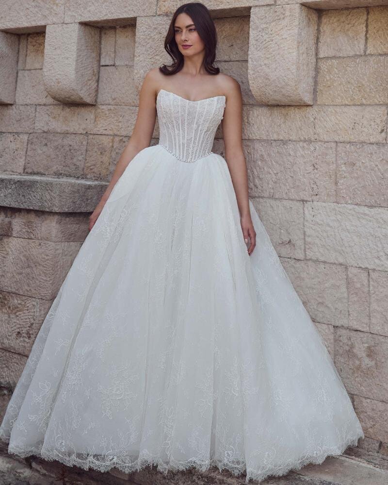uploads_1729105796938-125109-Annabelle-+Classic+Lace+Wedding+Dress+with+Ball+Gown+Silhouette+and+Scoop+Neckline+(3)