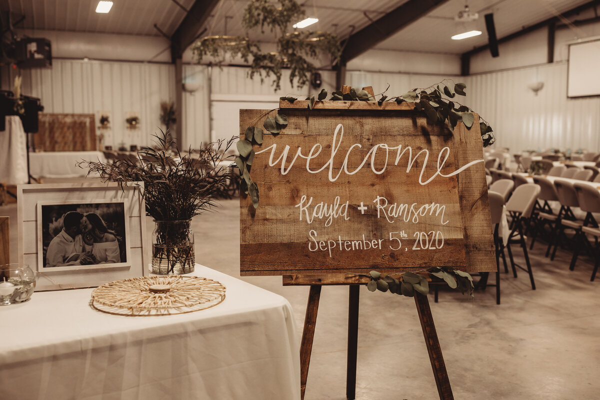 rustic-ranch-wedding-Native-Roaming-Photography-2