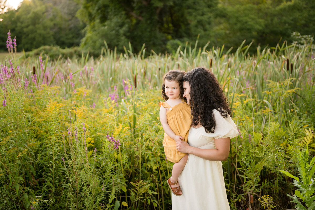 Boston-family-photographer-bella-wang-photography-Lifestyle-session-outdoor-wildflower-53