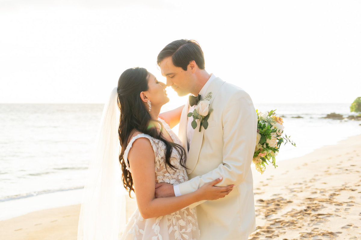 Hawaii wedding photography - bride and groom
