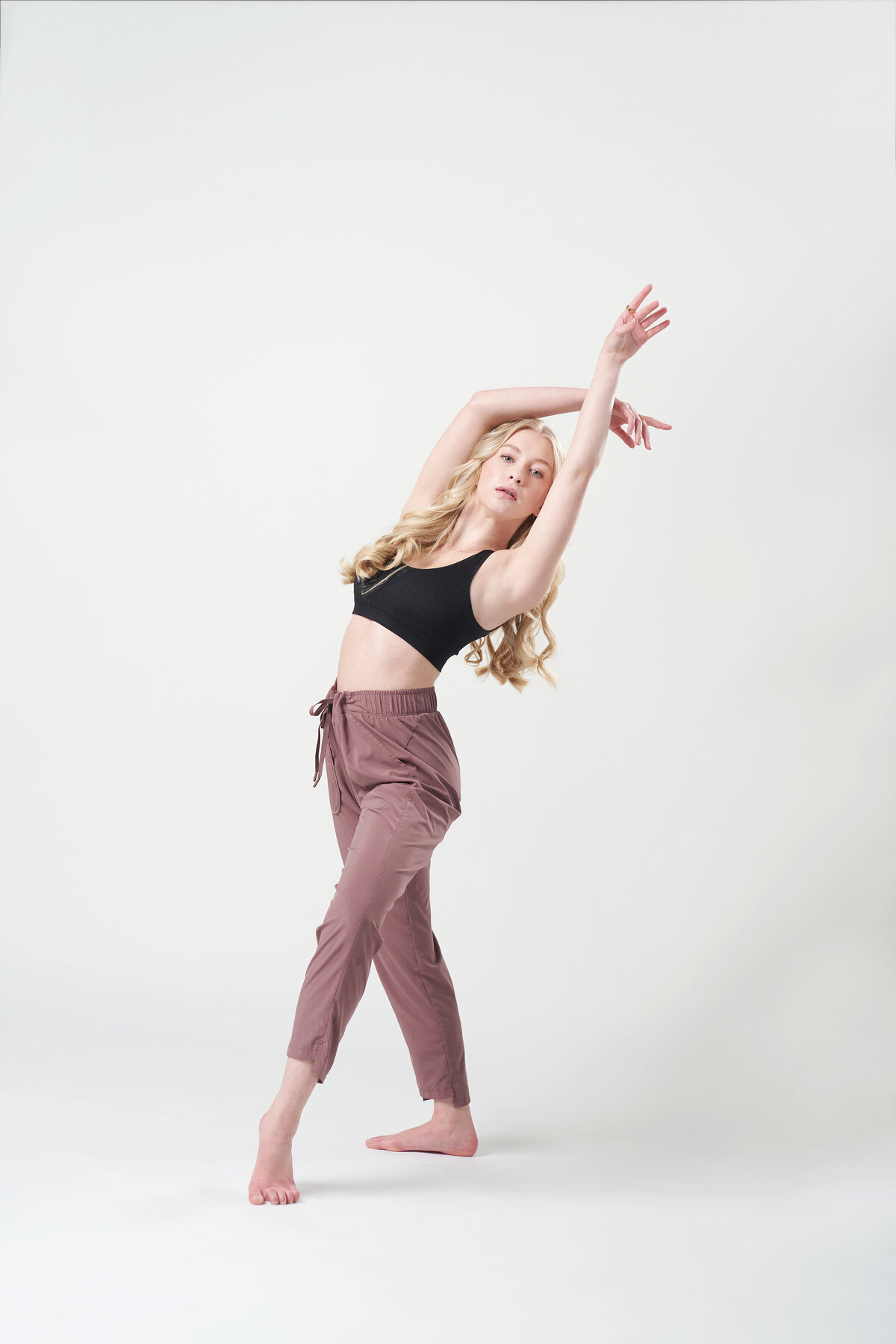 Dramatic dance senior pictures blond on white clean amazing 3