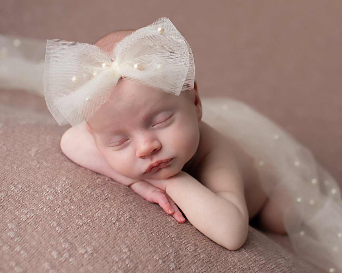 lace-pearls-newborn