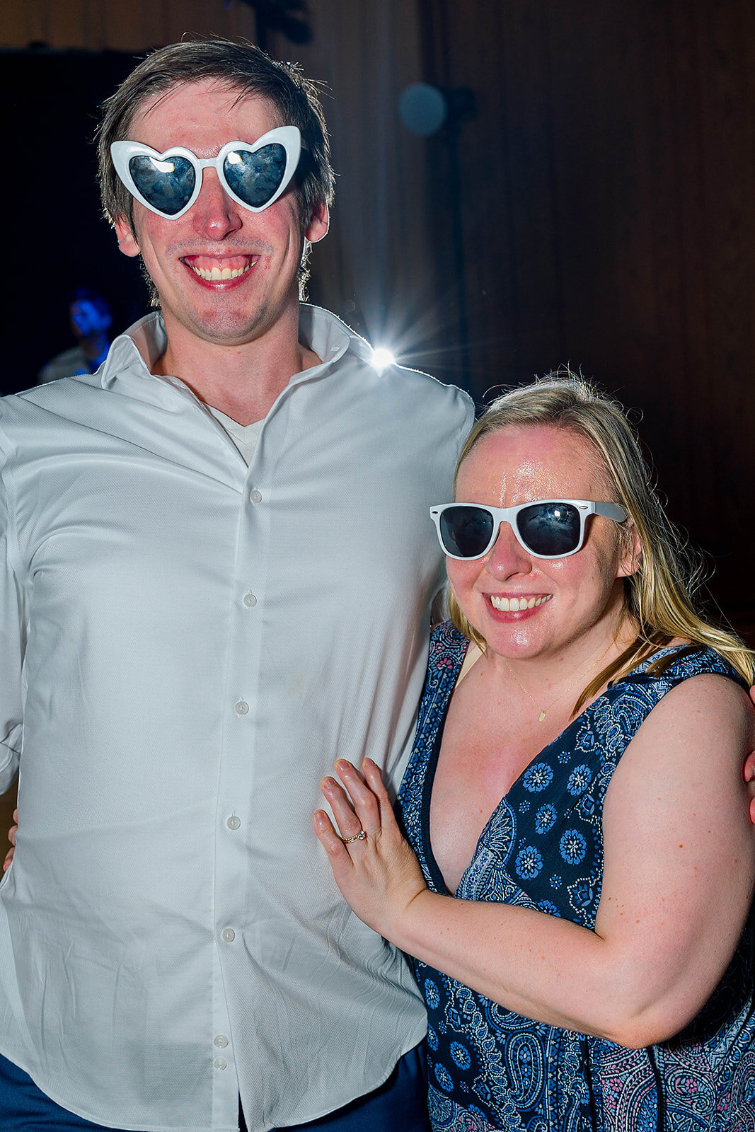 Eliana-Melmed-Photography-Chicago-LosAngeles-Jewish-WeddingPhotography-ElianaSklar-Sunglasses-00039