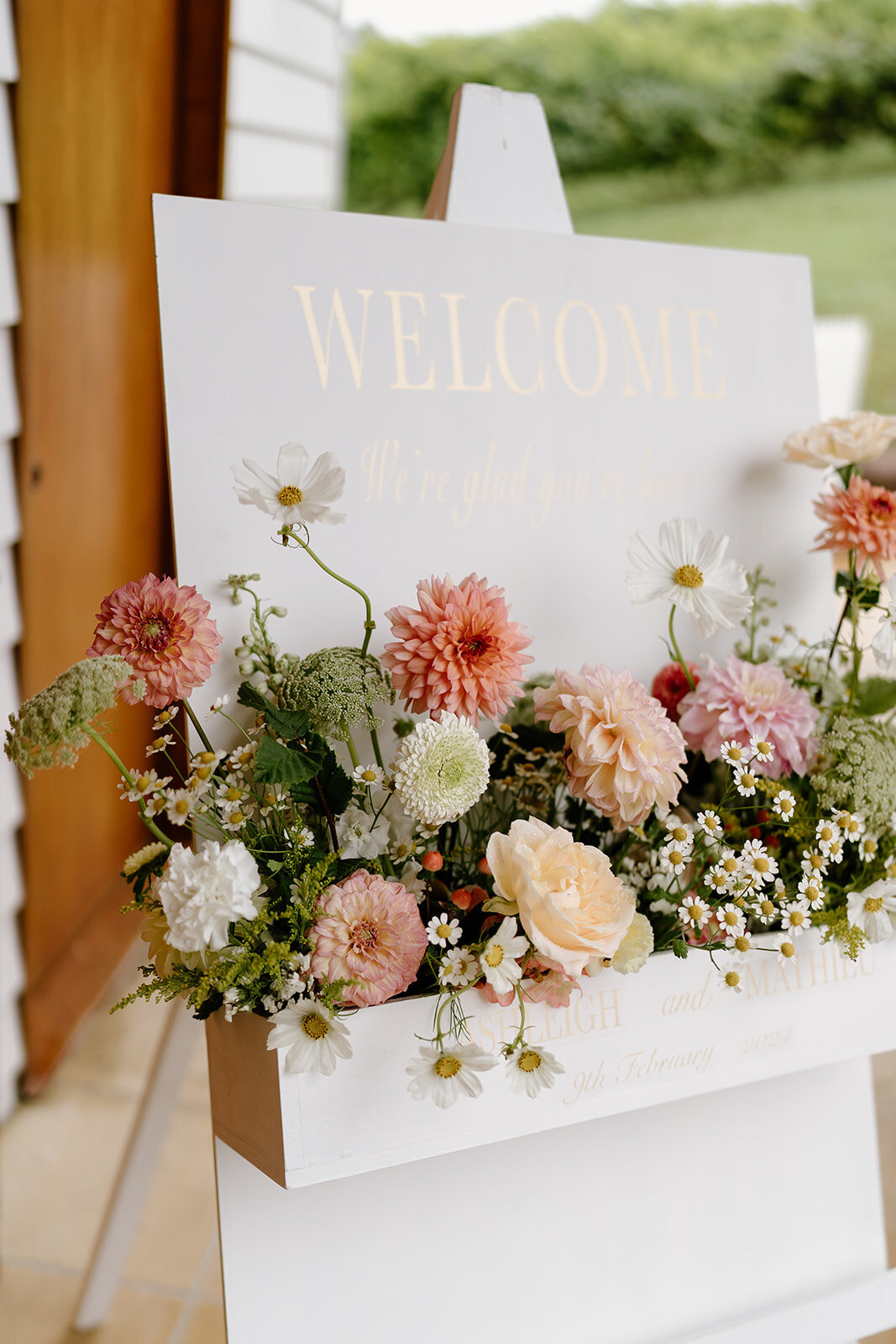 Bee's Blossoms Floral Studio Gold Coast Australia Florist Wedding Event Floral Design Flower Workshops Retail Deliveries Belle Clark Whimsical Romantic Lush Flowers Wedding Bouquets Centerpieces colour-15