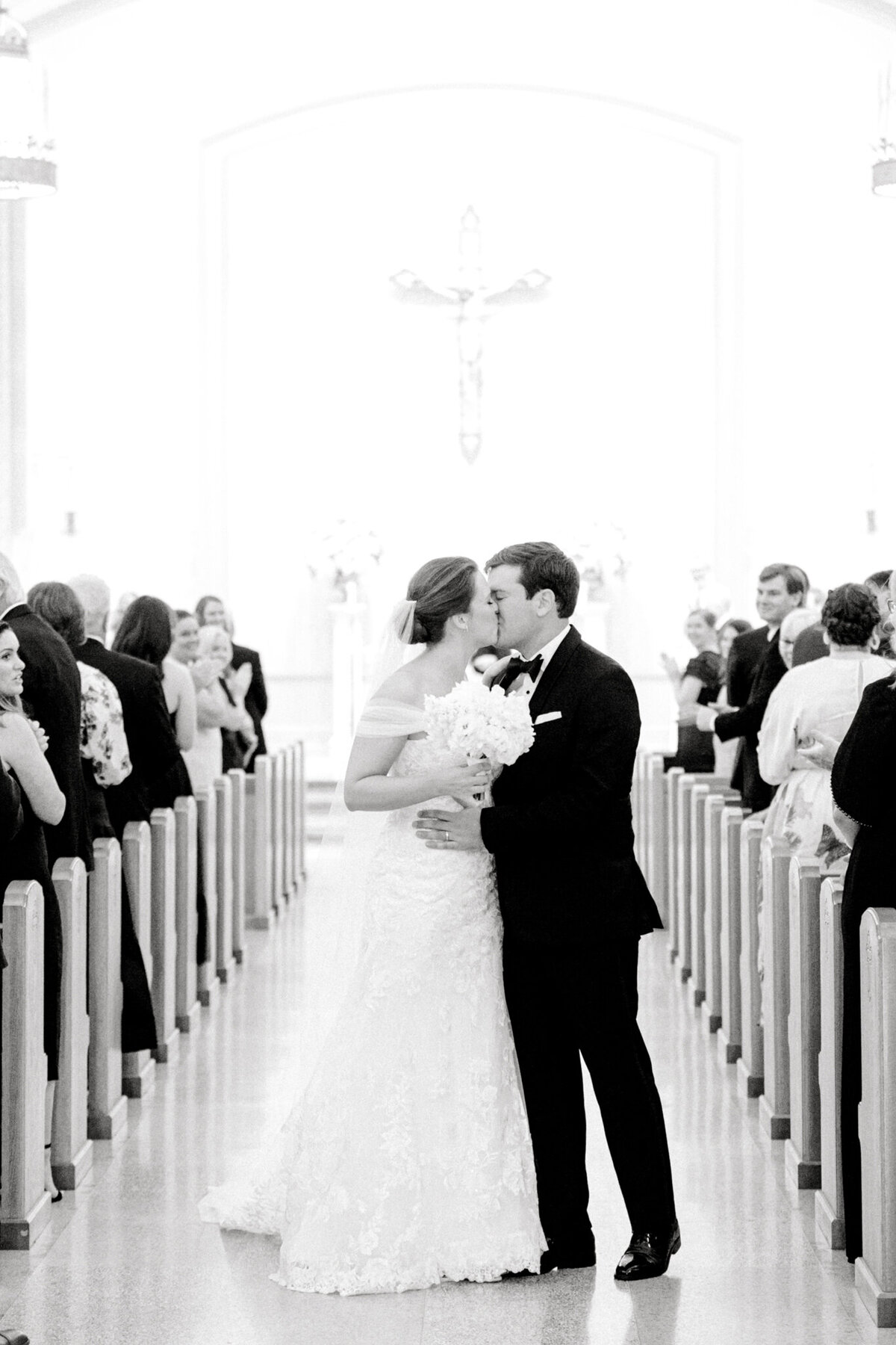 Allie & John Wedding at Royal Oaks Country Club Christ the King Church | Dallas Wedding Photographer | Sami Kathryn Photography-62