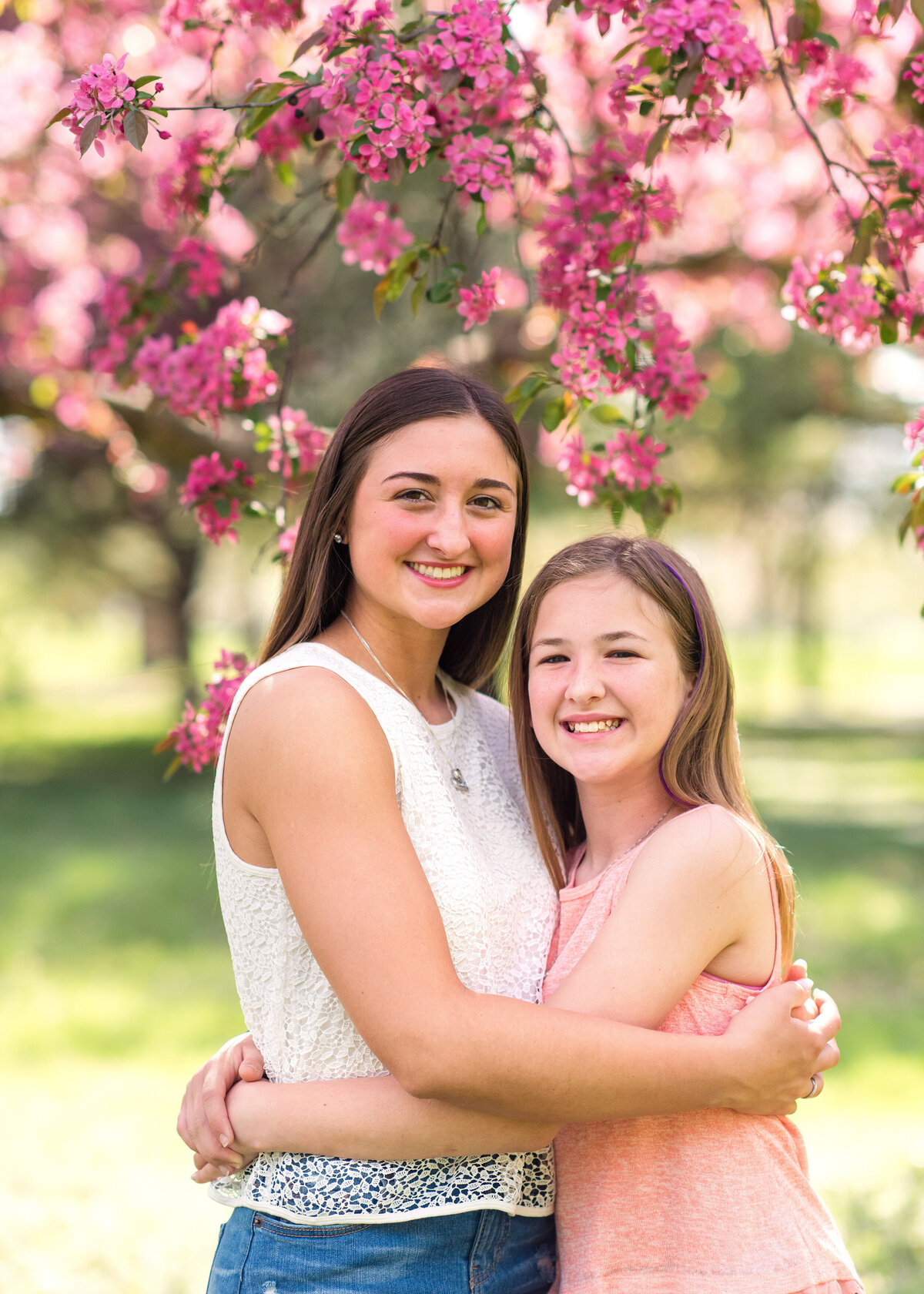 Des-Moines-Iowa-Family-Photographer-Theresa-Schumacher-Photography-Spring-Sisters