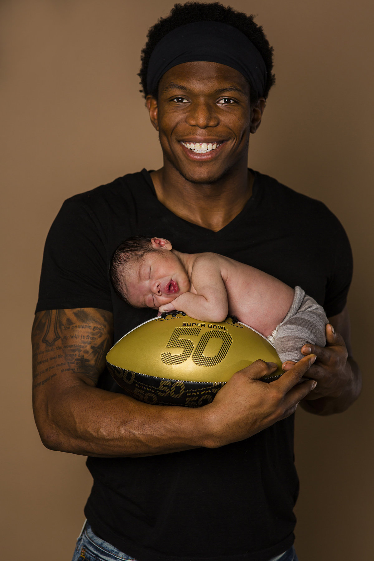 Newborn Photographer Broncos