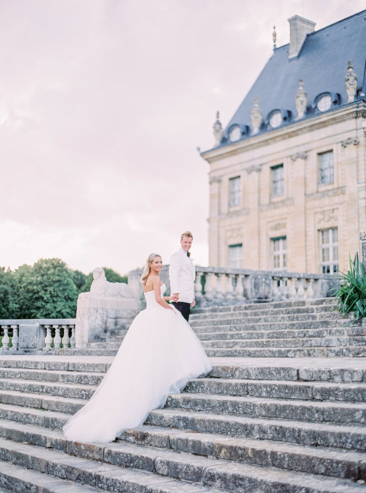 vaux-le-vicomte-luxury-wedding-phototographer-in-paris (41 of 56)