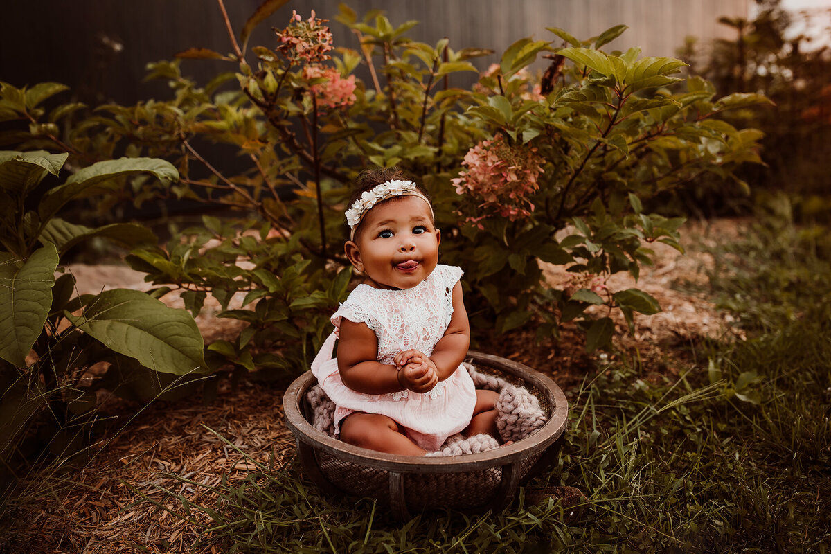 lafayette-indiana-outdoor-baby-milestone-photography