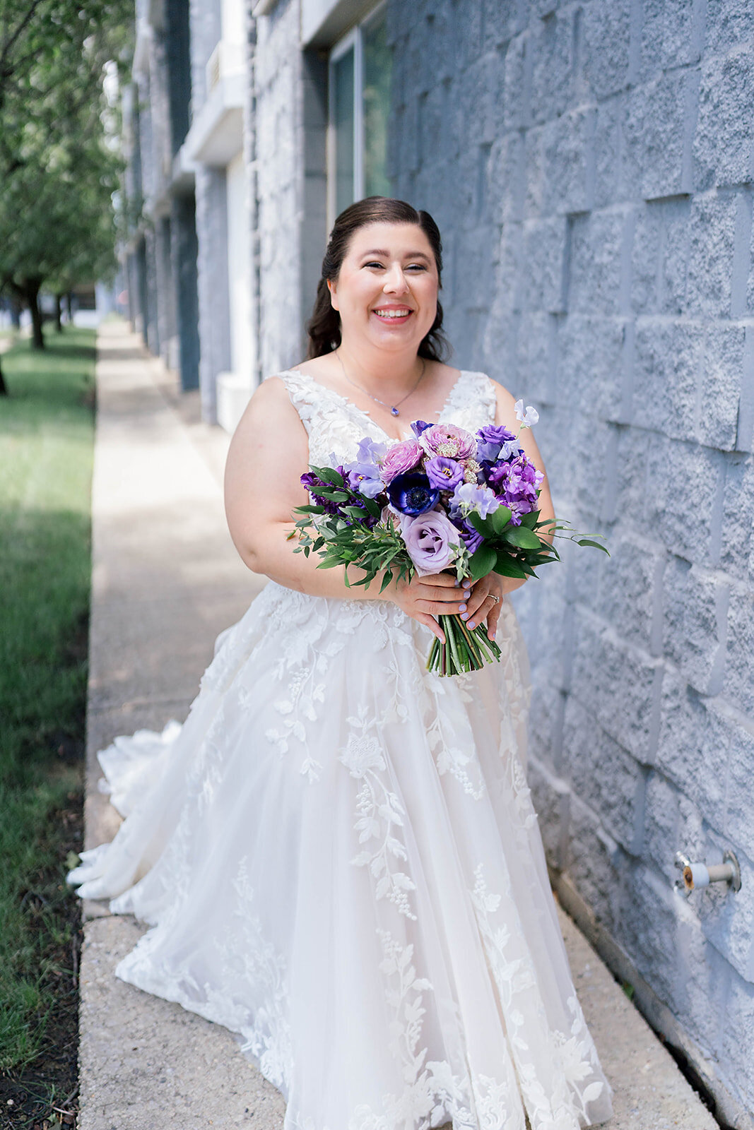 Eliana-Melmed-Photography-Chicago-LosAngeles-Jewish-WeddingPhotography-ElianaSklar-FirstLook-00022