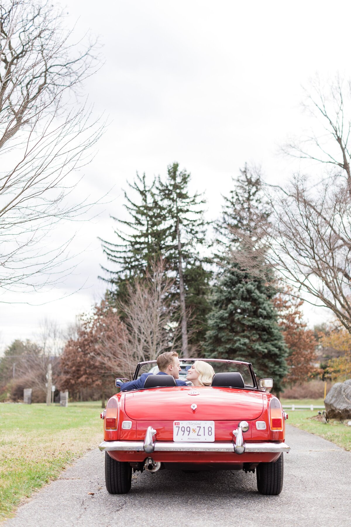 Vintage-Car-Engagement-Photos-DC-Maryland-Silver-Orchard-Creative_0020