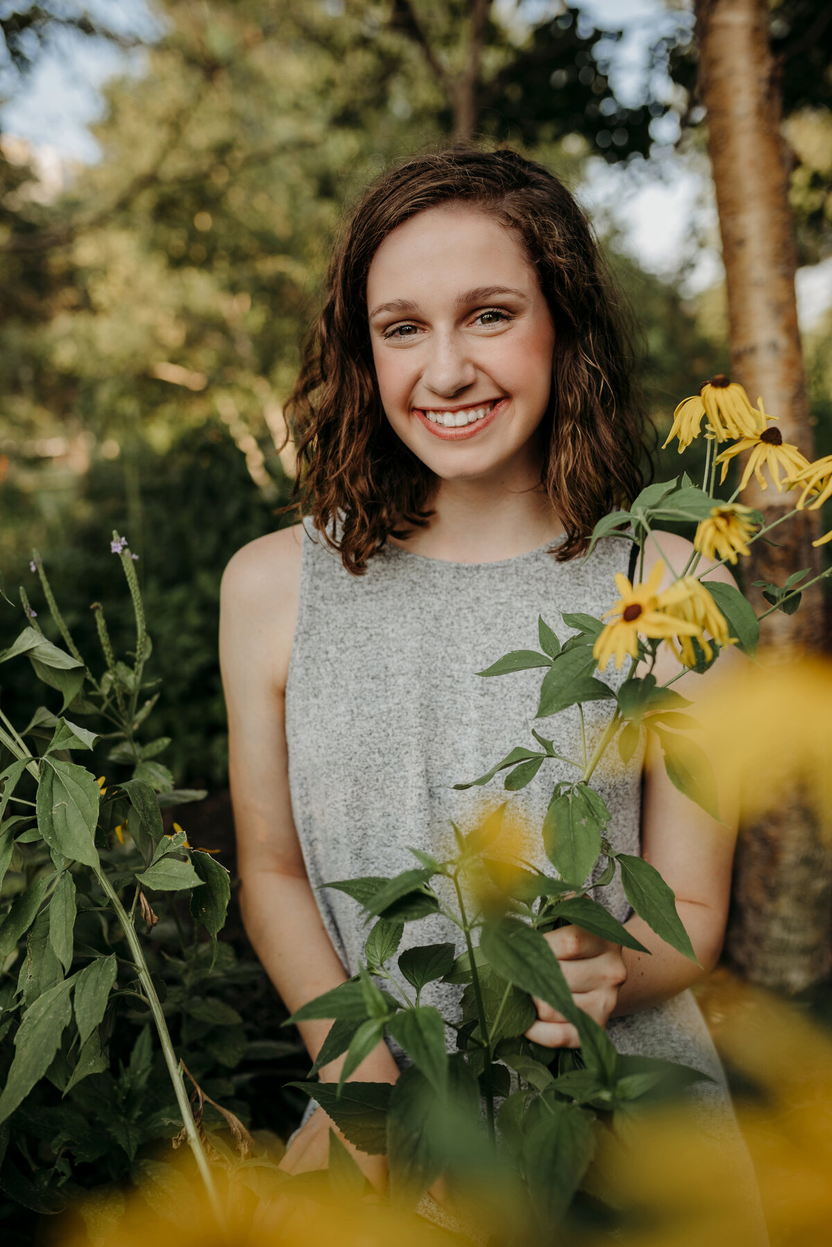 Find inspiration in meadow muse with senior portraits set in expansive fields. Shannon Kathleen Photography turns each moment into a canvas for your unique story. Schedule now.