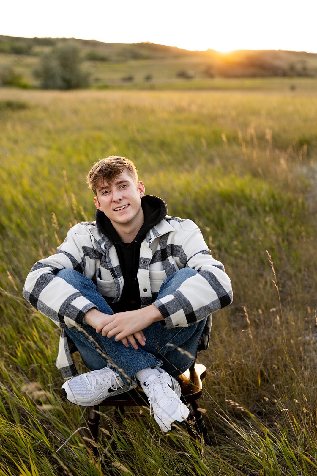 sidney-HIGH-SCHOOL-Williston-north-dakota-high-school-senior-boy-photographer18