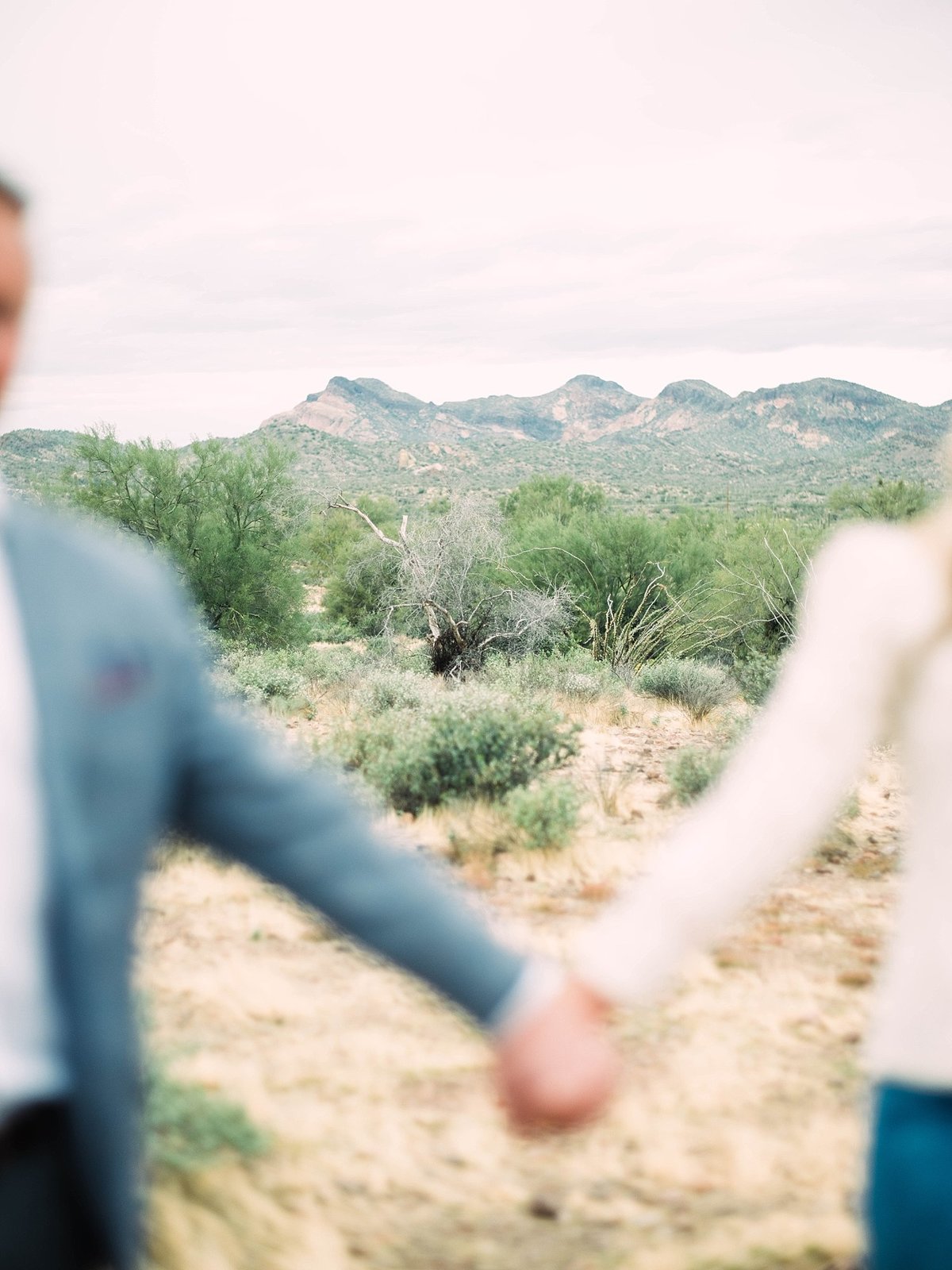 scottsdale-arizona-wedding-photographer-engagement-desert_0029