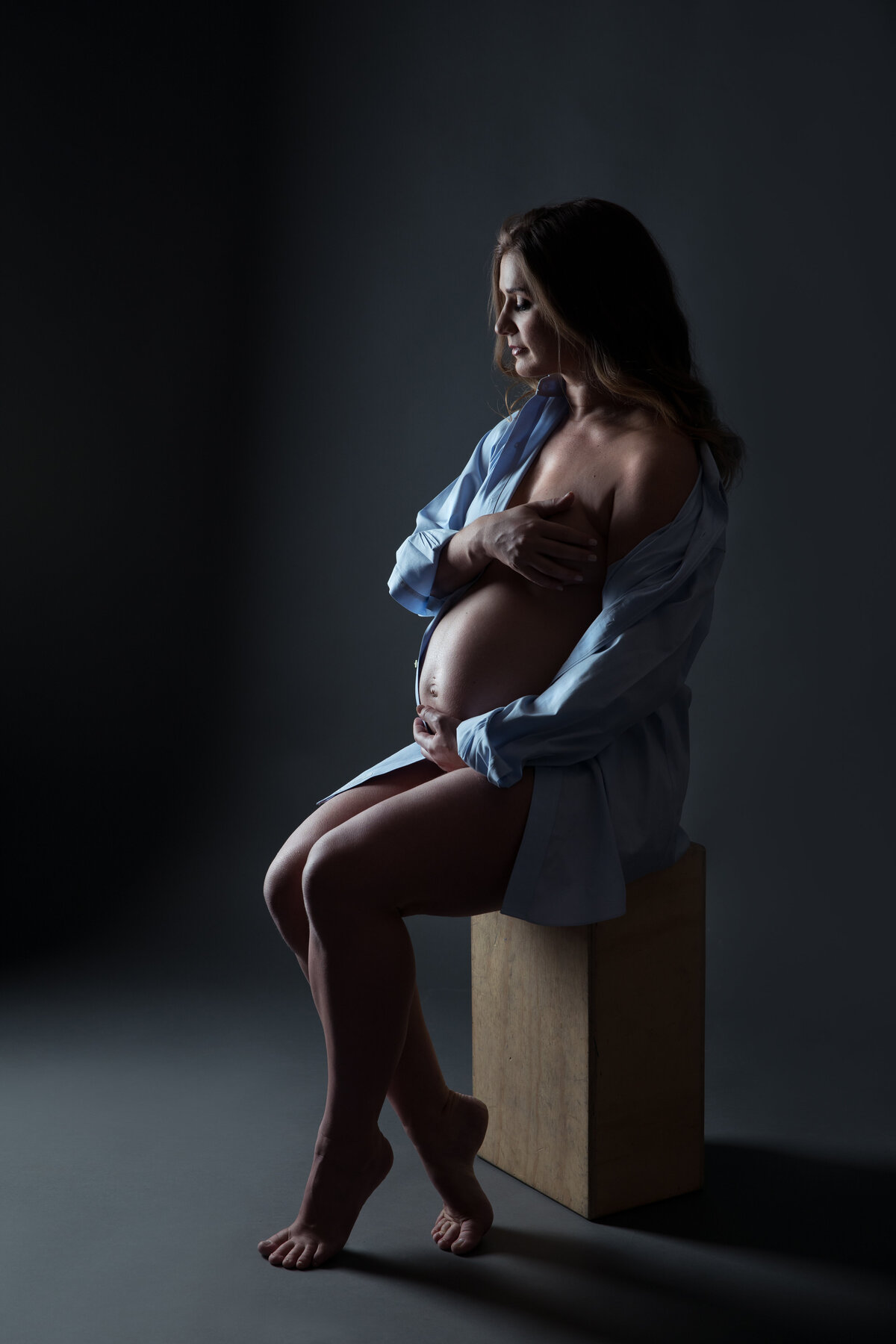 Black and white maternity photography maternity-photography-nyc-studio