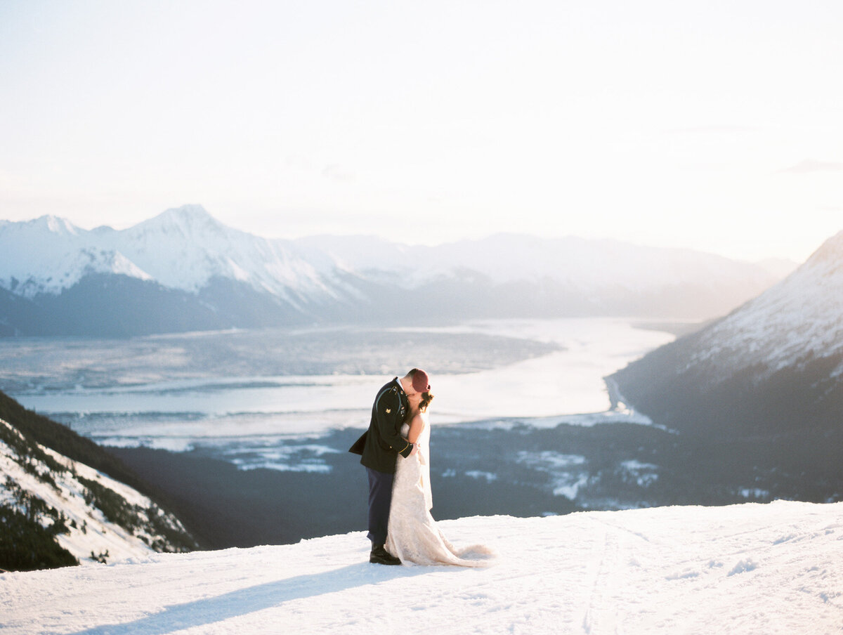 Alaska_Wedding_Elopement_CorinneGraves_1034
