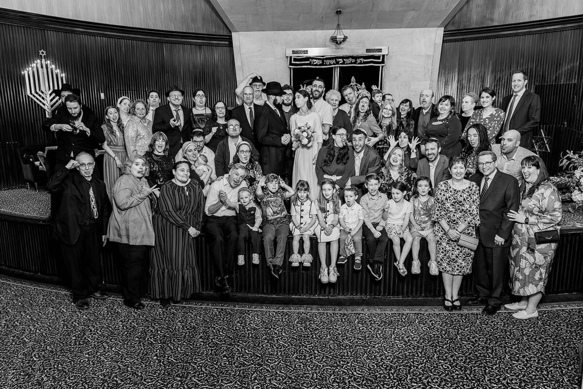 Eliana-Melmed-Photography-Chicago-LosAngeles-Jewish-WeddingPhotographer-CarmiKalman-FamilyFormal-00076