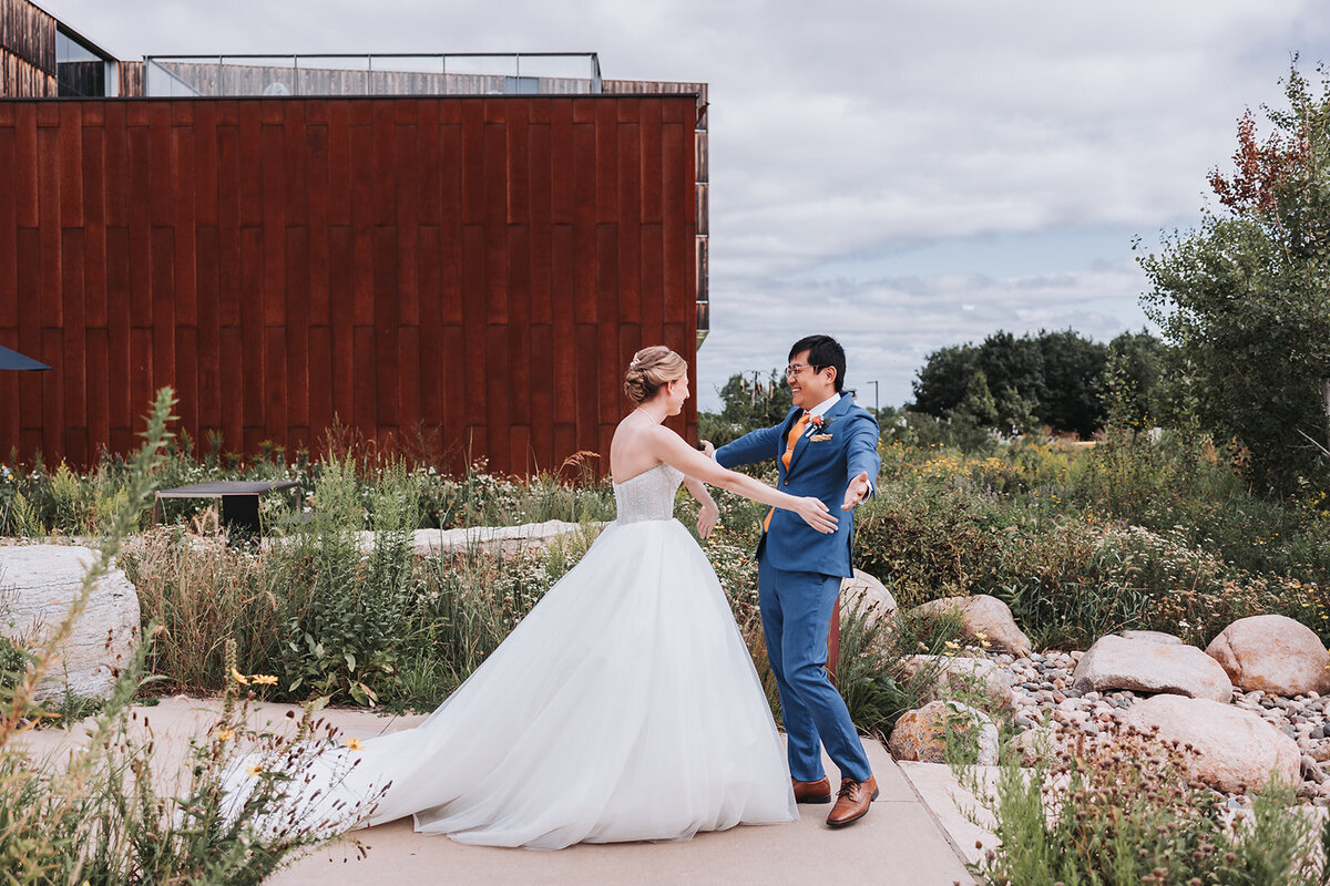 outdoor-sustainable-photographer-wedding