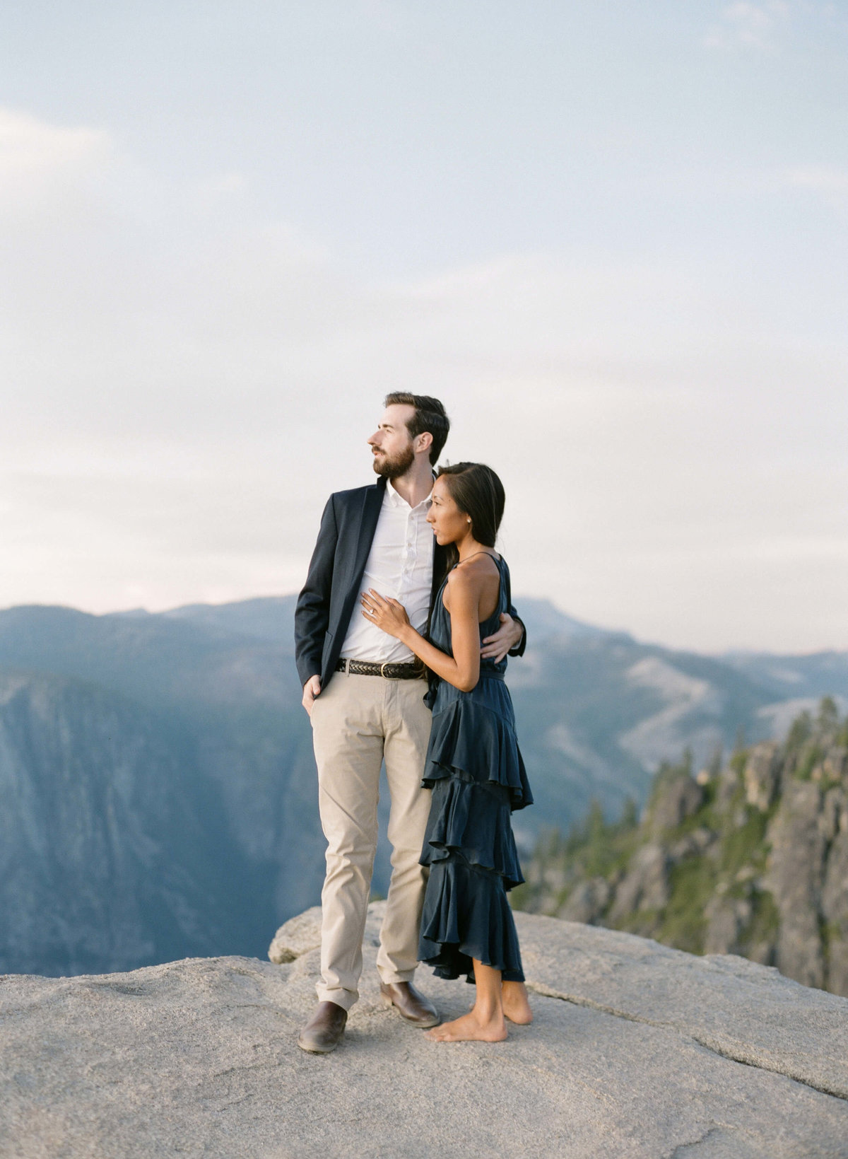 80-KTMerry-destination-engagement-photography-climb-Yosemite-mountains