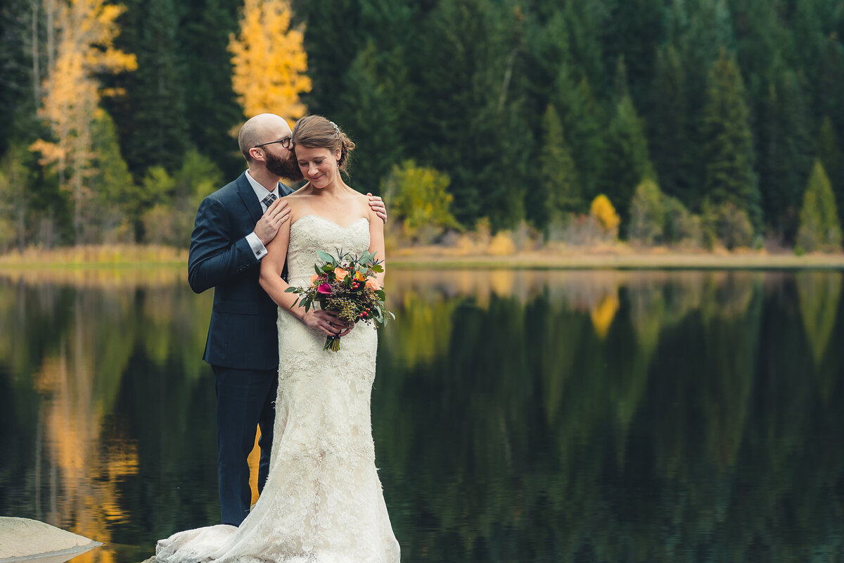 bride and groom at Trillium Lake
