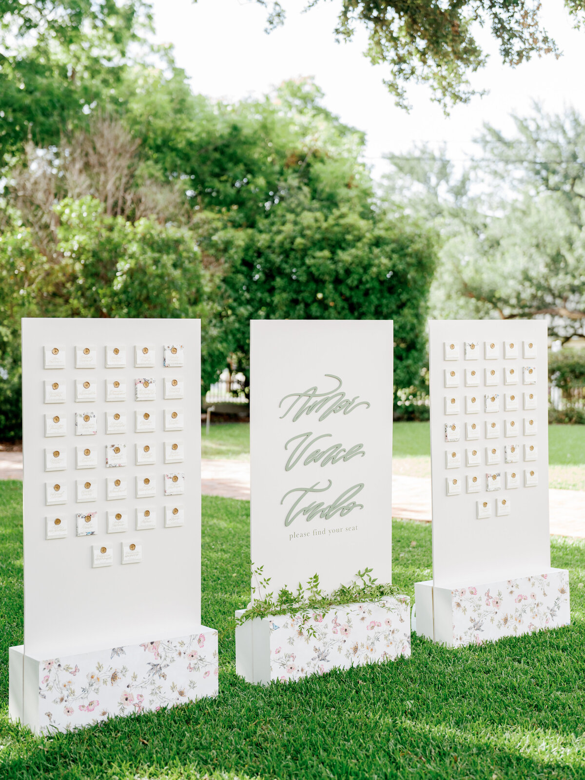 LBV Design House Wedding Design Planning Day-Of Signage Paper Goods Shoppable Accessories Wedding Day Austin, Texas beyond Valerie Strenk Lettered by Valerie Hand Lettering10