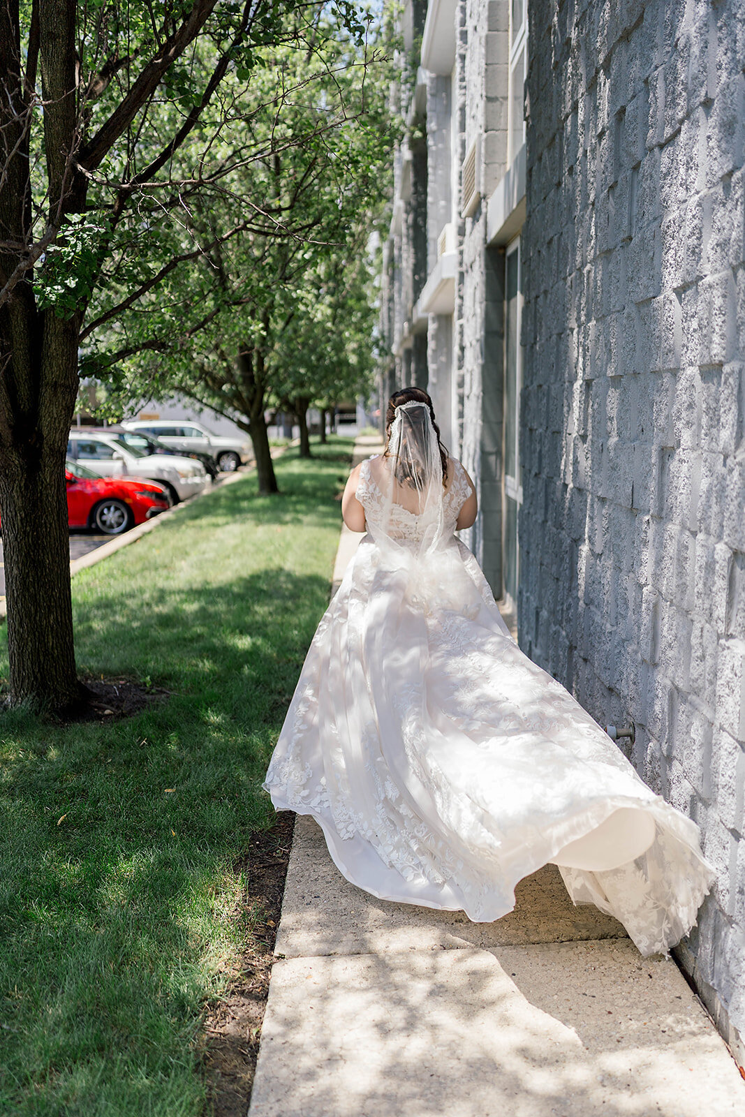 Eliana-Melmed-Photography-Chicago-LosAngeles-Jewish-WeddingPhotography-ElianaSklar-FirstLook-00037
