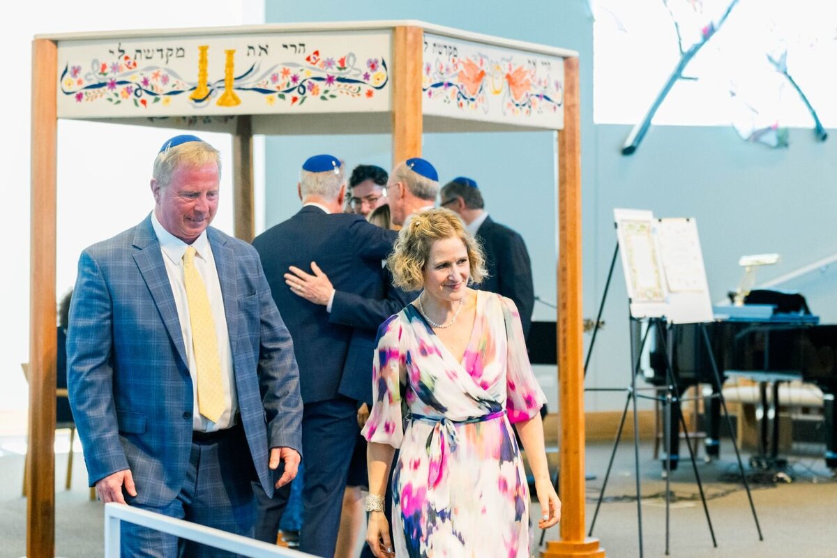 Eliana-Melmed-Photography-Chicago-LosAngeles-Jewish-WeddingPhotography-ShulaNoah-Chuppah-00226