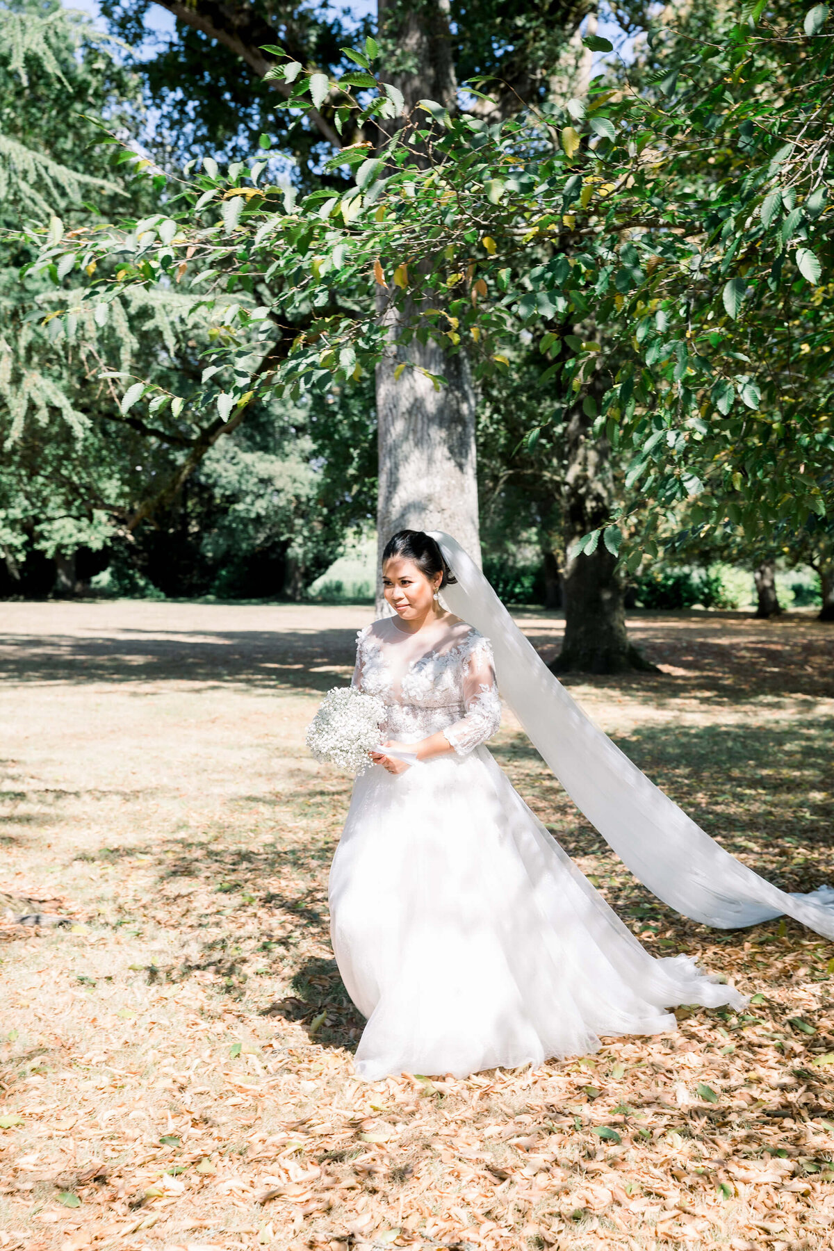 Victoria Engelen Flowers - A White Wedding in a French Chateau - JoannaandMattWedding_DariaLormanPhotography-315