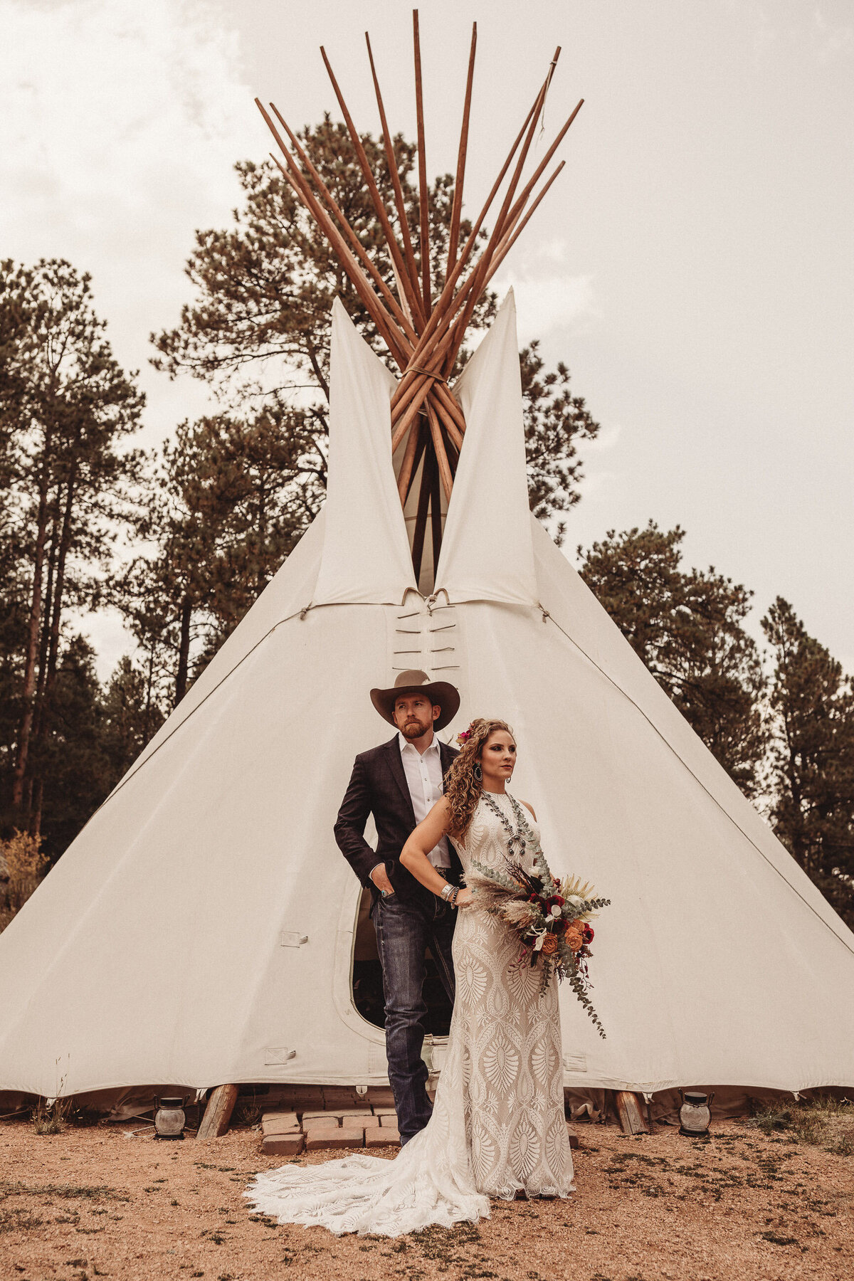 younger-ranch-wedding-Native-Roaming-Photography-26