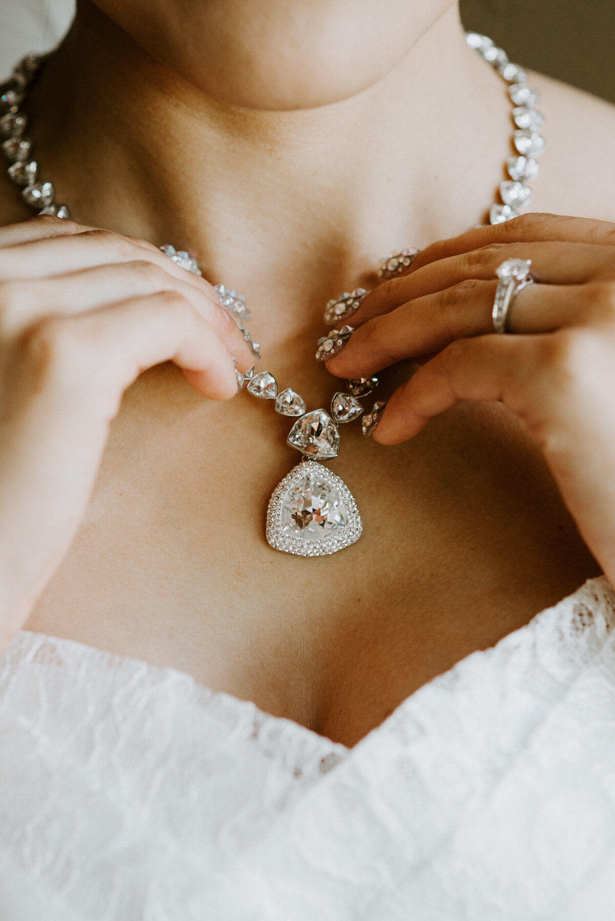 Luxury wedding jewellery and diamonds at Vancouver weddig
