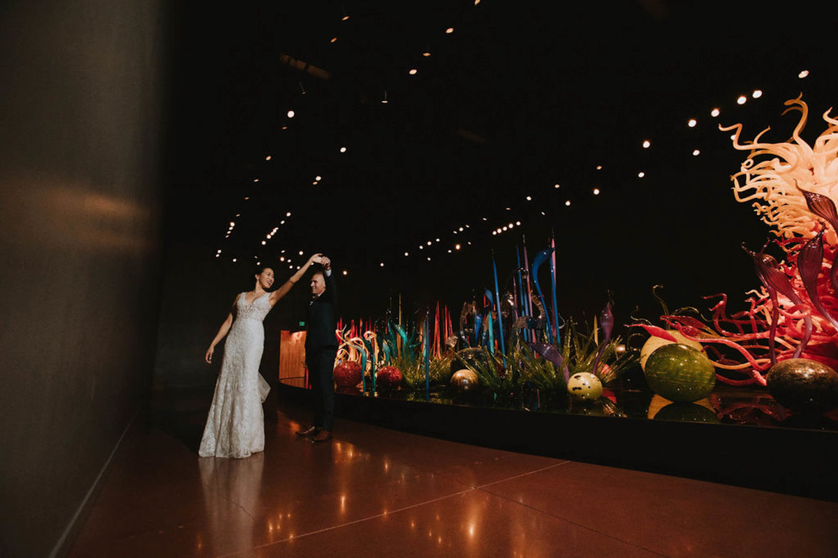 chihuly-garden-and-glass-wedding-sharel-eric-by-Adina-Preston-Photography-2019-391