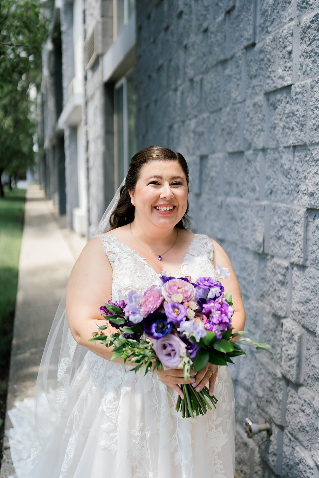 Eliana-Melmed-Photography-Chicago-LosAngeles-Jewish-WeddingPhotography-ElianaSklar-FirstLook-00023