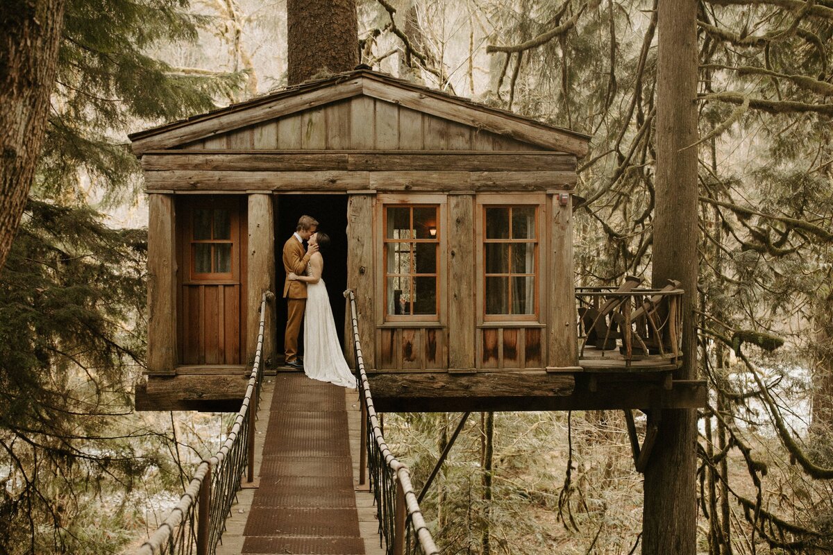 dawn-photo-treehouse-point-elopement-71