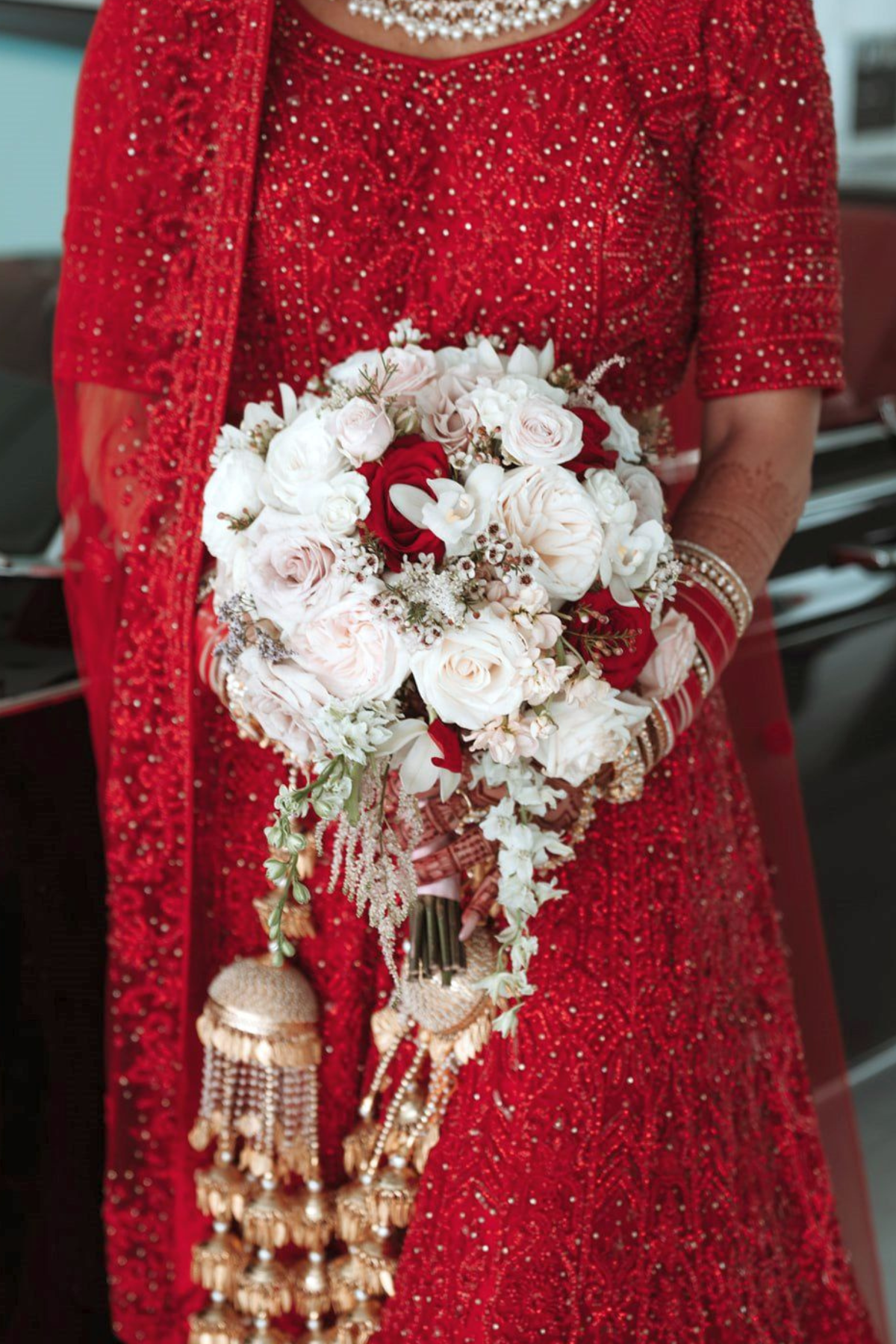 red-gold-sikh-ceremony-bride-3