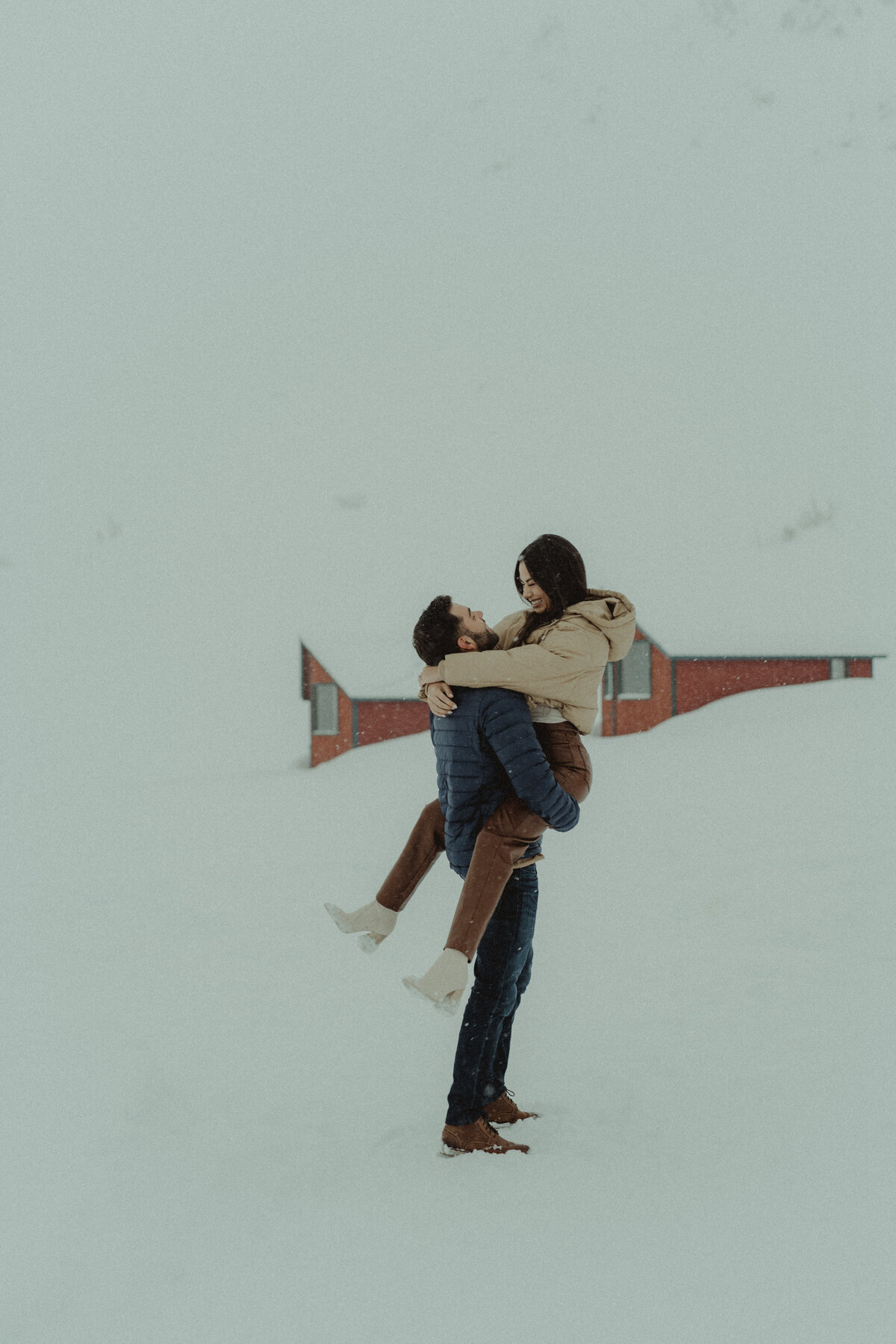 proposal photos in the snow