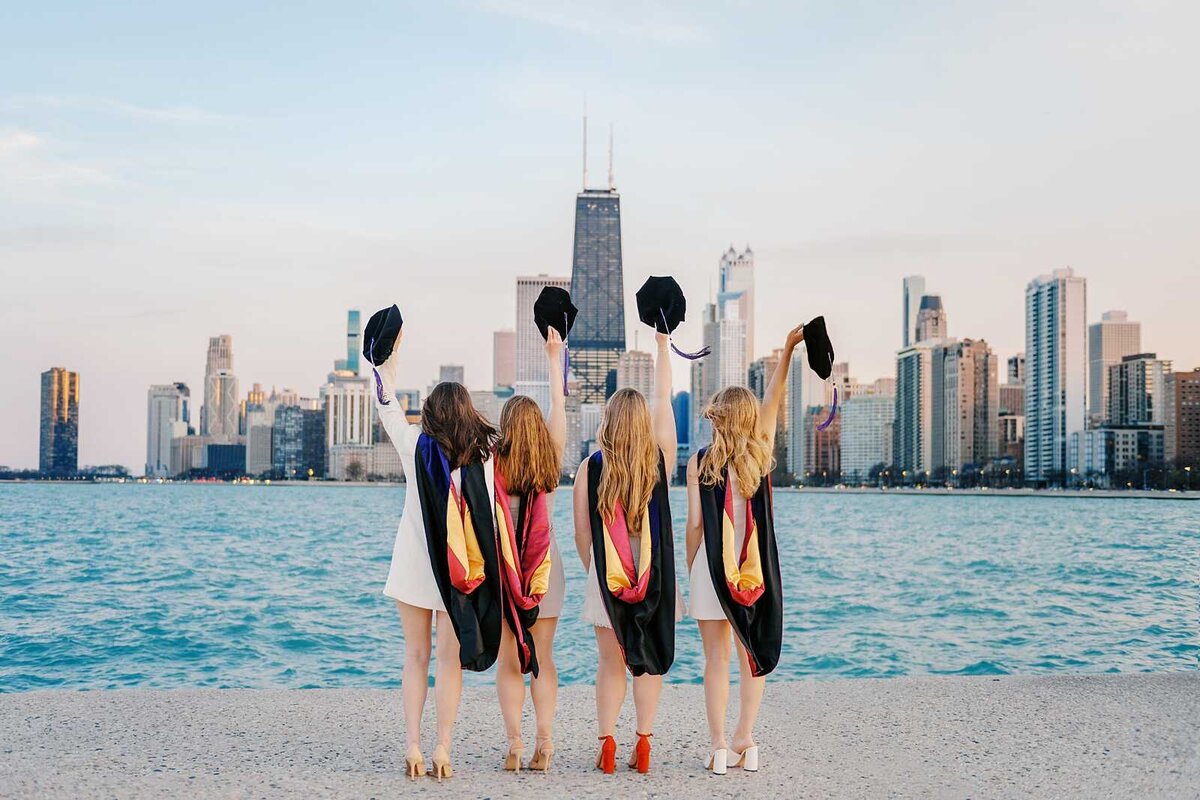 eb-loyola-university-chicago-graduation-photos_0015