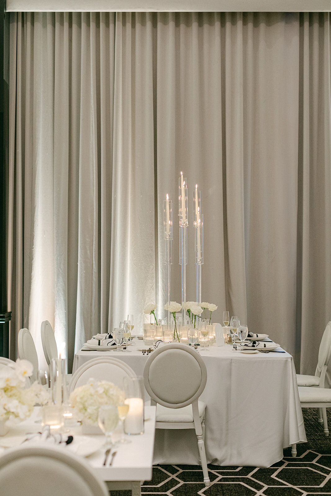 Chic outdoor wedding ceremony at Nemacolin resort in Pennsylvania